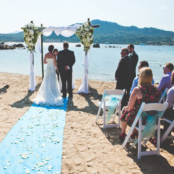 beach ceremony in Sardinia