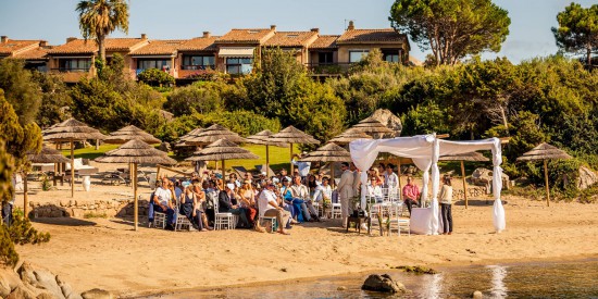 beach ceremony in Italy