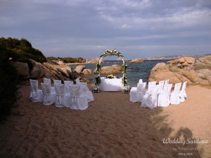 Beach wedding in Sardinia