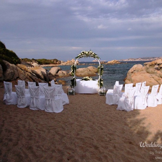 Beach wedding in Sardinia