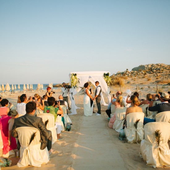 Beach wedding in Sardinia