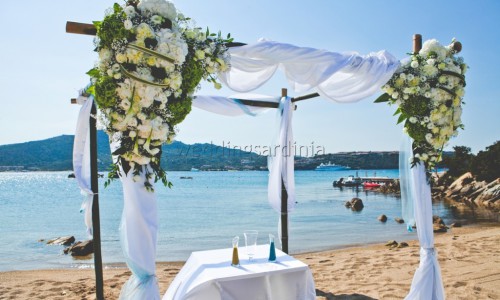 beach wedding in Emerald Coast