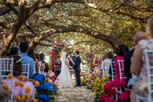 civil ceremony in a garden_weddingsardinia